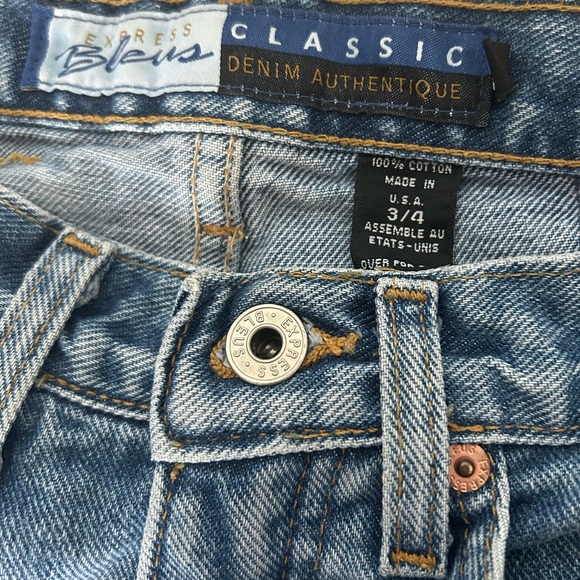 Express Bleus High Waisted Cutoff Raw Hem Jean Shorts Size Junior 3/4 - Picture 3 of 3